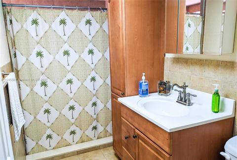 760 E 5th St, Hialeah, FL 33010 photo 20