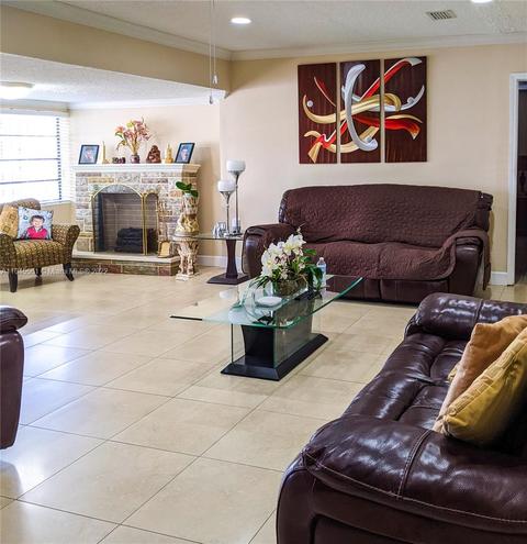 760 E 5th St, Hialeah, FL 33010 photo 9