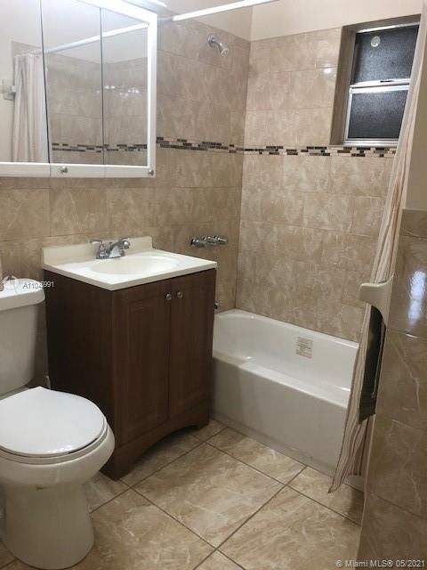 251 E 12 St, Hialeah, FL 33010 photo 5