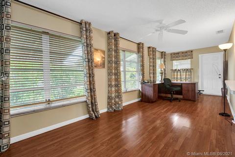 1655 NW 68th Ter, Margate, FL 33063 photo 9
