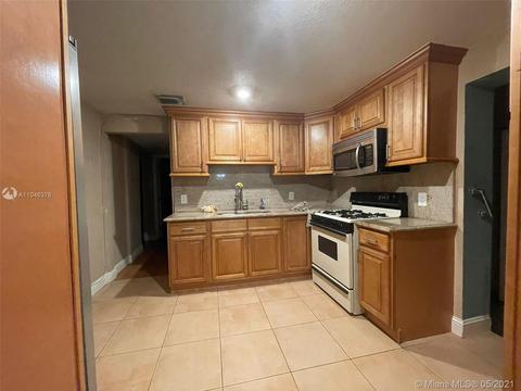110 E 42nd St, Hialeah, FL 33013 photo 2