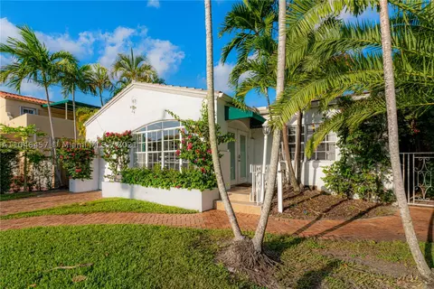 9357 Abbott Ave, Surfside, FL 33154 photo 1