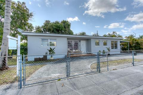 954 SE 3rd Pl, Hialeah, FL 33010 photo 7