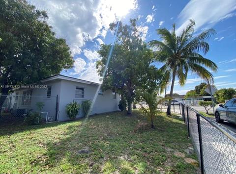 954 SE 3rd Pl, Hialeah, FL 33010 photo 5