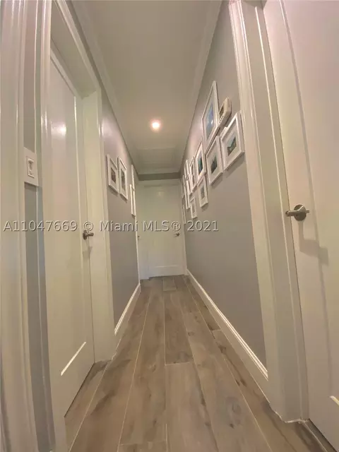 571 SE 3rd Ter, Pompano Beach, FL 33060 photo 1