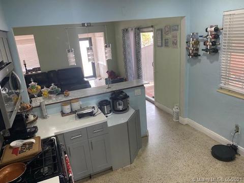431 E 37th St, Hialeah, FL 33013 photo 5