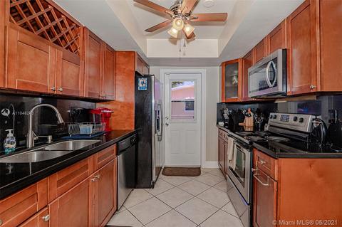 1017 E River Dr, Margate, FL 33063 photo 4