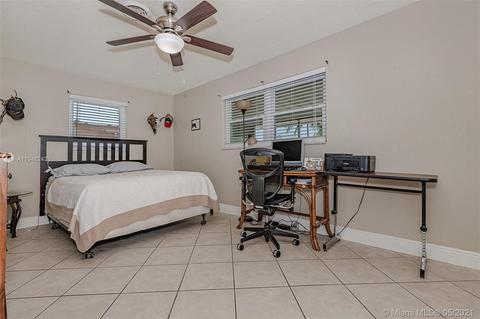 1017 E River Dr, Margate, FL 33063 photo 14