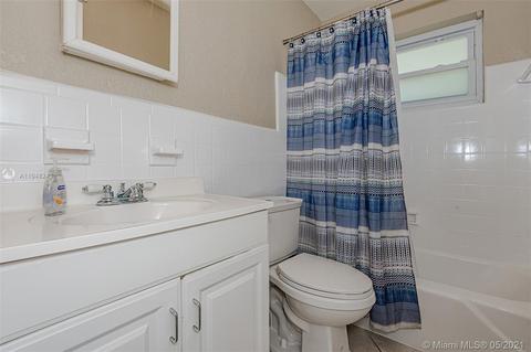 1017 E River Dr, Margate, FL 33063 photo 21