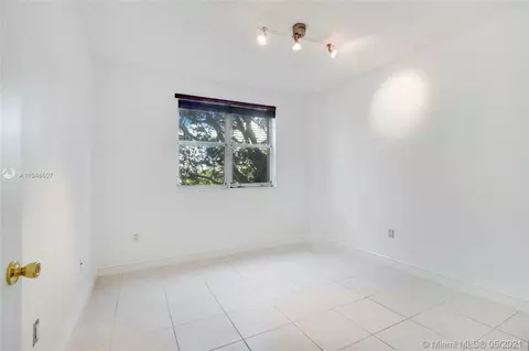 1824 Brickell Ave #2D, Miami, FL 33129 photo 8