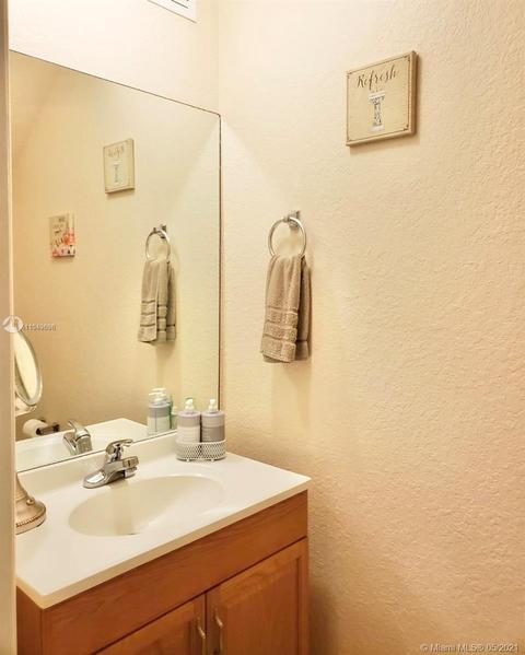 511 W 68th St #5, Hialeah, FL 33014 photo 17