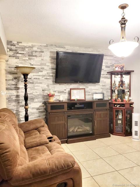 511 W 68th St #5, Hialeah, FL 33014 photo 3