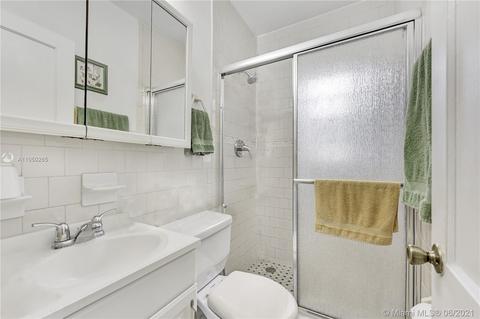 5673 E 4th Ave, Hialeah, FL 33013 photo 15