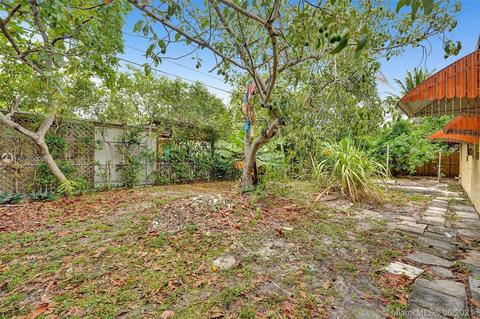 465 NE 157th Ter, Miami, FL 33162 photo 7