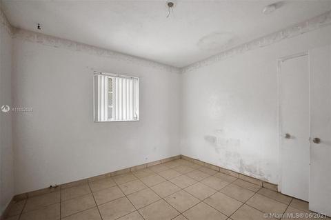 465 NE 157th Ter, Miami, FL 33162 photo 12