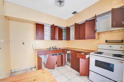 465 NE 157th Ter, Miami, FL 33162 photo 21