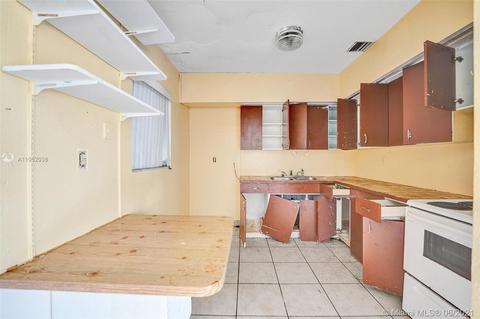465 NE 157th Ter, Miami, FL 33162 photo 20