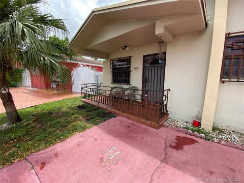 985 W 39th Pl, Hialeah, FL 33012 photo 3