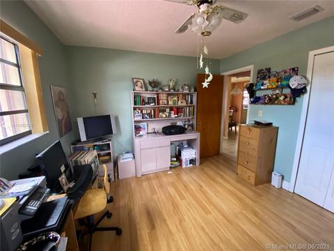 985 W 39th Pl, Hialeah, FL 33012 photo 23