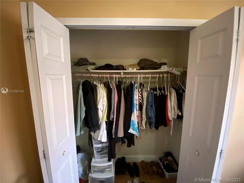 985 W 39th Pl, Hialeah, FL 33012 photo 17