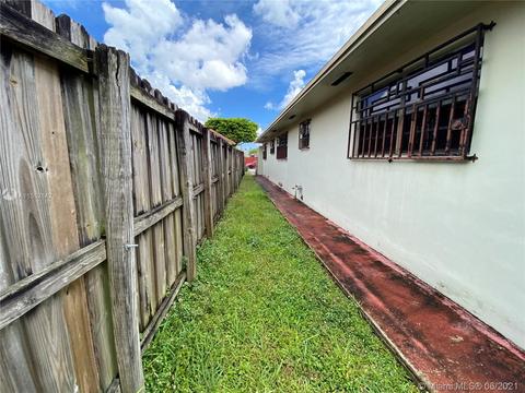 985 W 39th Pl, Hialeah, FL 33012 photo 26