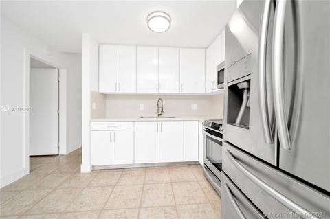 2492 W 65th St, Hialeah, FL 33016 photo 8