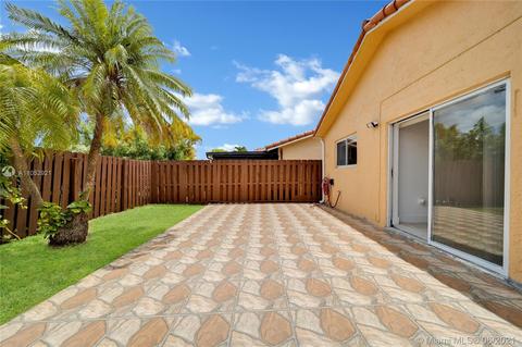 2492 W 65th St, Hialeah, FL 33016 photo 25