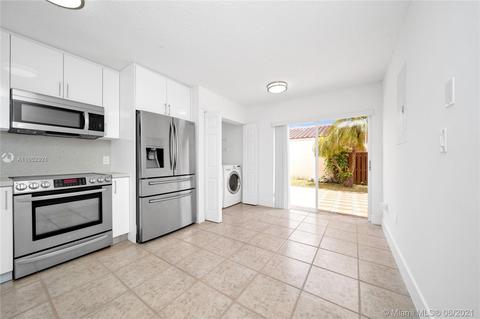 2492 W 65th St, Hialeah, FL 33016 photo 7
