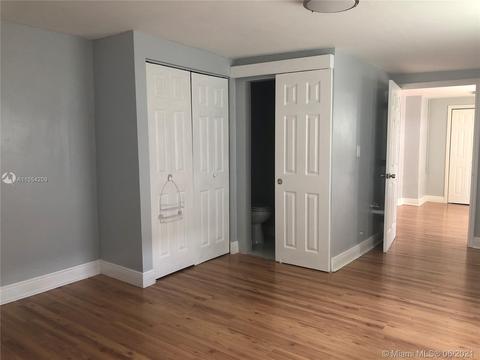 1531 E 9 Ct, Hialeah, FL 33010 photo 8