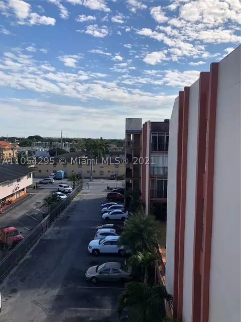 305 W 68th St #413, Hialeah, FL 33014 photo 1