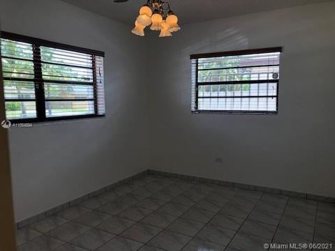 706 W 40th Pl, Hialeah, FL 33012 photo 10