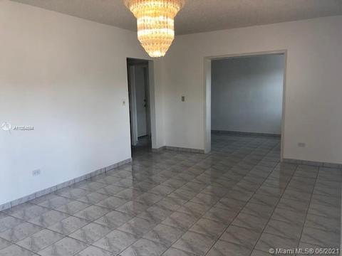 706 W 40th Pl, Hialeah, FL 33012 photo 4