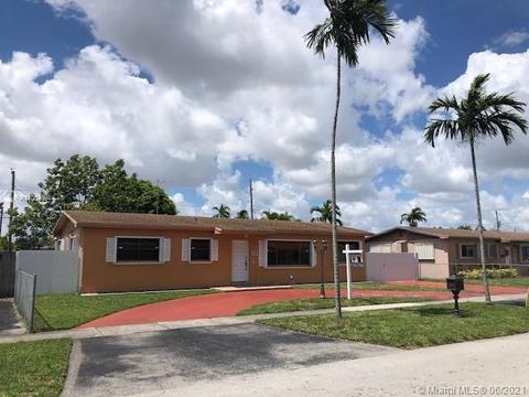 706 W 40th Pl, Hialeah, FL 33012 photo 2