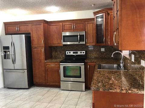 706 W 40th Pl, Hialeah, FL 33012 photo 5
