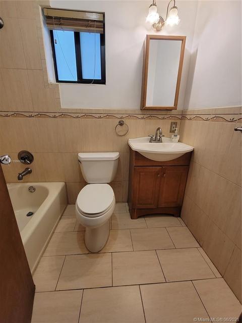 200 N Esplanade Dr, Miami Springs, FL 33166 photo 8
