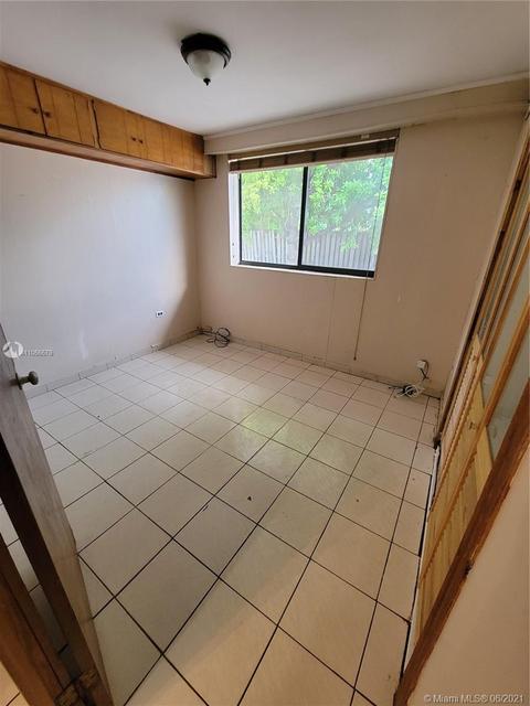 200 N Esplanade Dr, Miami Springs, FL 33166 photo 7