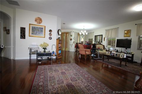 8064 NW 111th Ct, Doral, FL 33178 photo 9
