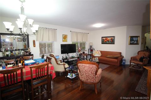 8064 NW 111th Ct, Doral, FL 33178 photo 5