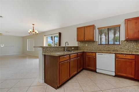 4534 SW 127th Ter, Miramar, FL 33027 photo 12