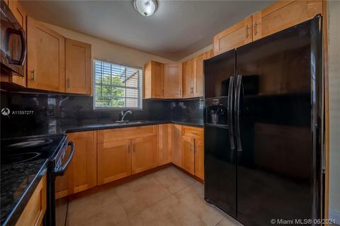 506 E 10th St, Hialeah, FL 33010 photo 9