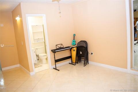 665 E 9th Ln, Hialeah, FL 33010 photo 24