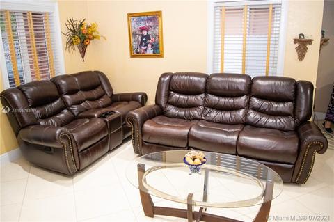 665 E 9th Ln, Hialeah, FL 33010 photo 10