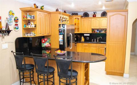 665 E 9th Ln, Hialeah, FL 33010 photo 13