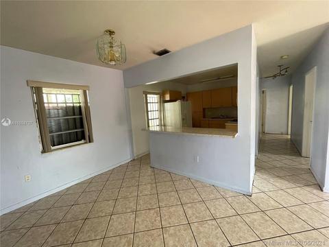 785 E 6th St, Hialeah, FL 33010 photo 4