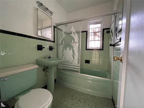 785 E 6th St, Hialeah, FL 33010 photo 10