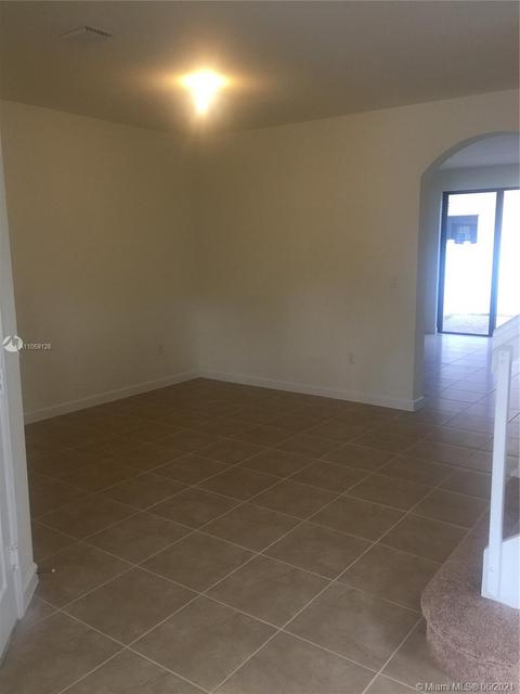 9357 W 34th Ct, Hialeah, FL 33018 photo 5