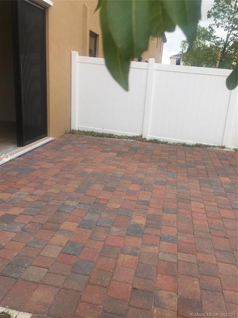 9357 W 34th Ct, Hialeah, FL 33018 photo 9