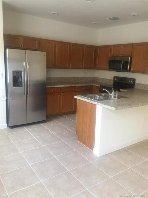 9357 W 34th Ct, Hialeah, FL 33018 photo 7
