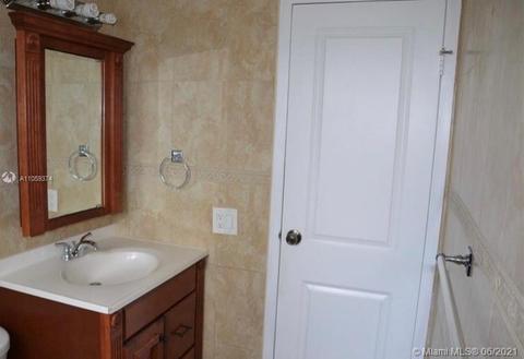 1325 W 68th St #112, Hialeah, FL 33014 photo 13