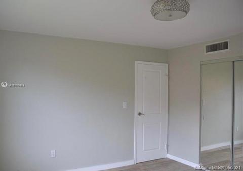 1325 W 68th St #112, Hialeah, FL 33014 photo 9